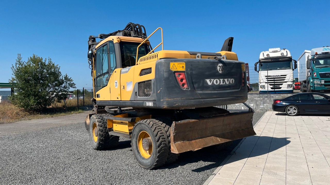 Volvo EW180D 20500 Kg Verstellausleger OilQuick - Колёсный экскаватор: фото 4 Volvo EW180D 20500 Kg Verstellausleger OilQuick - Колёсный экскаватор: фото 4