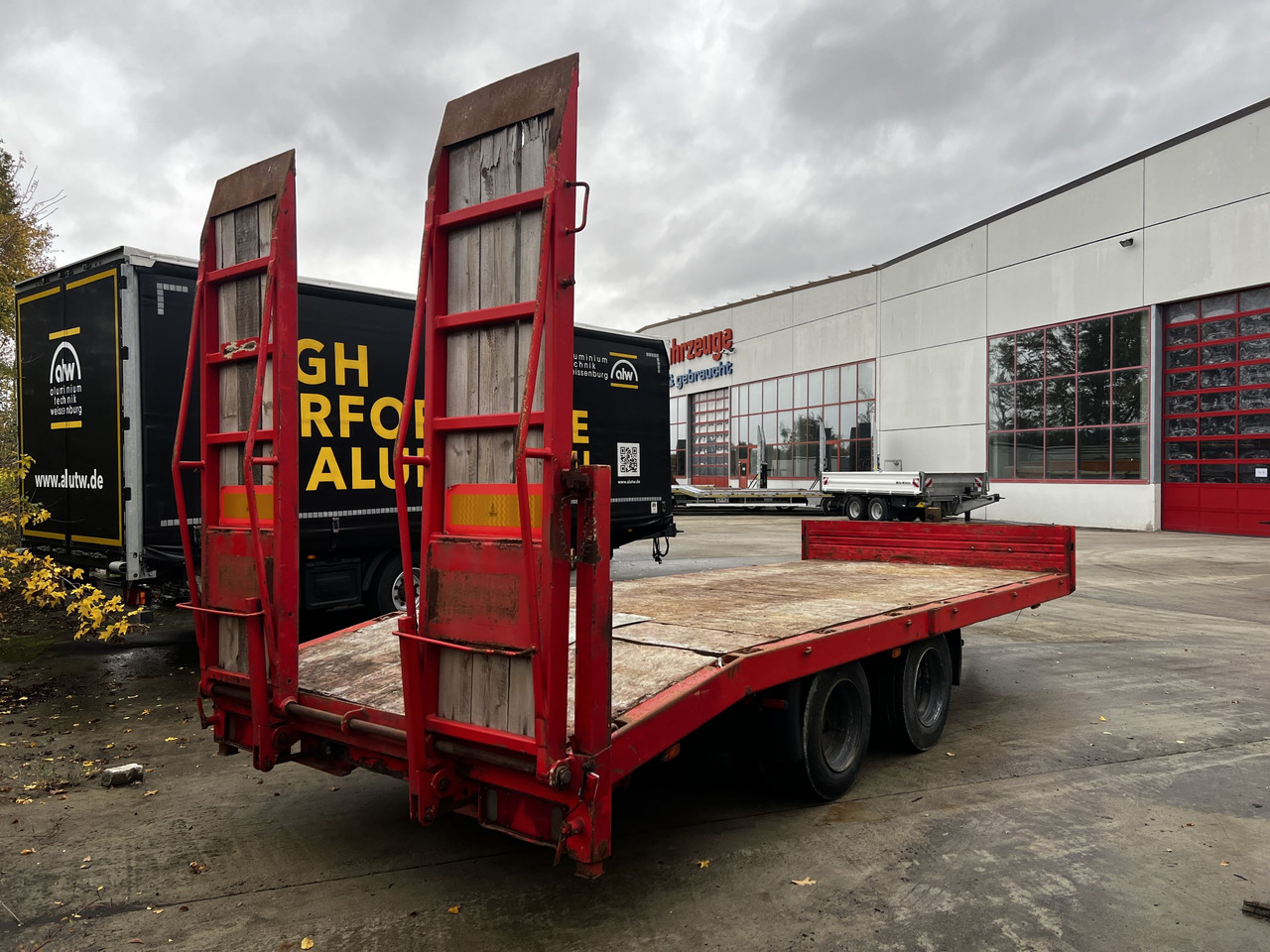 Blomenroehr 682/13800 13,8 t Tandemtieflader - Низкорамный прицеп: фото 5 Blomenroehr 682/13800 13,8 t Tandemtieflader - Низкорамный прицеп: фото 5