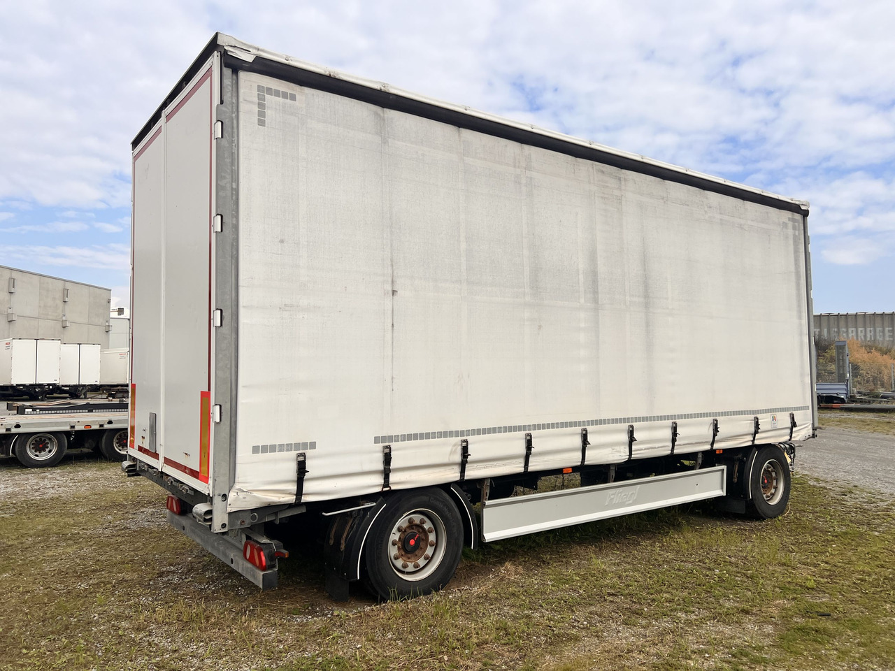 Fliegl ZPS180 2 Achs Jumbo- Planen, Mega, durchladbar - Тентованный прицеп: фото 4 Fliegl ZPS180 2 Achs Jumbo- Planen, Mega, durchladbar - Тентованный прицеп: фото 4
