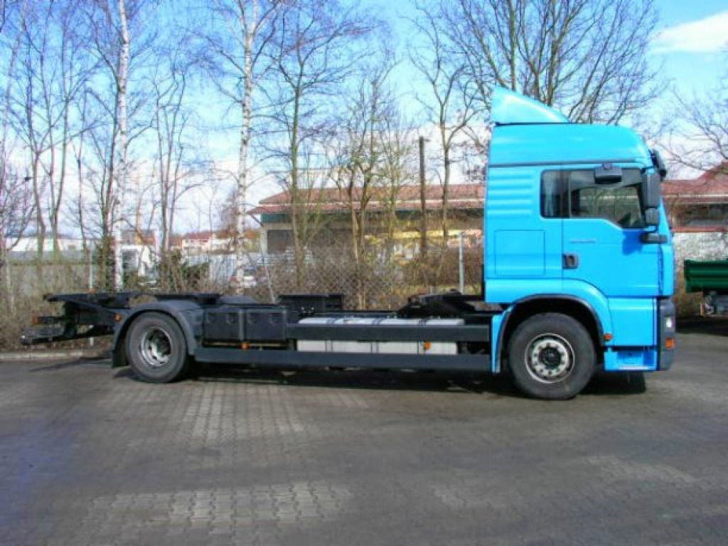 MAN TGA 02 18.410 TGA2 Achs BDF- LKW - Грузовик-контейнеровоз/ Сменный кузов: фото 5 MAN TGA 02 18.410 TGA2 Achs BDF- LKW - Грузовик-контейнеровоз/ Сменный кузов: фото 5