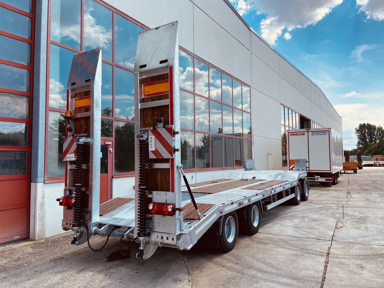 Möslein T 4 VB F 4 Achs Tieflader- Anhänger, Neufahrzeug - Низкорамный прицеп: фото 5 Möslein T 4 VB F 4 Achs Tieflader- Anhänger, Neufahrzeug - Низкорамный прицеп: фото 5