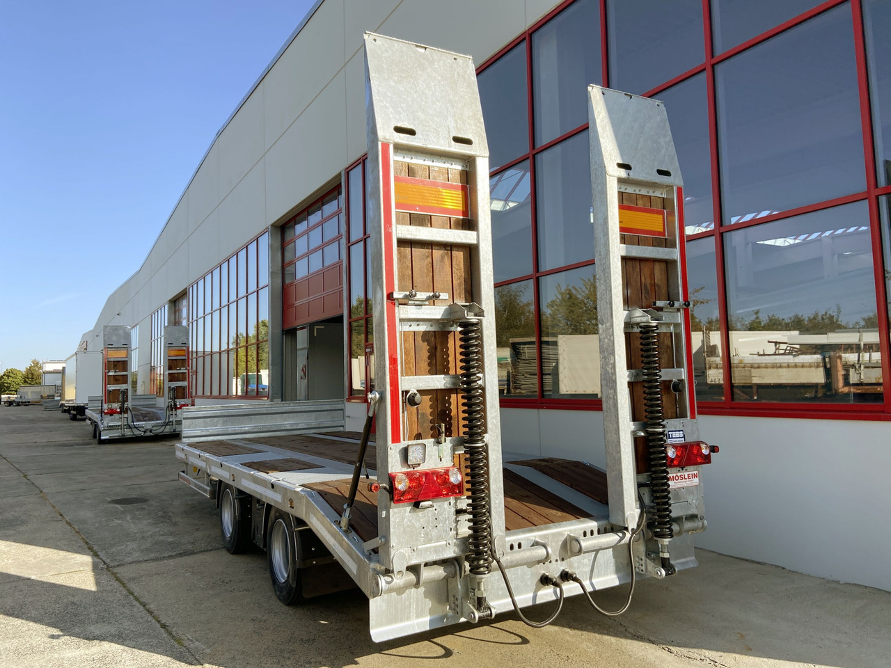 Новый Низкорамный прицеп для транспортировки тяжёлой техники Möslein TT 21-6,5  21 t Tandemtieflader, Luftgefedert, NEU: фото 8