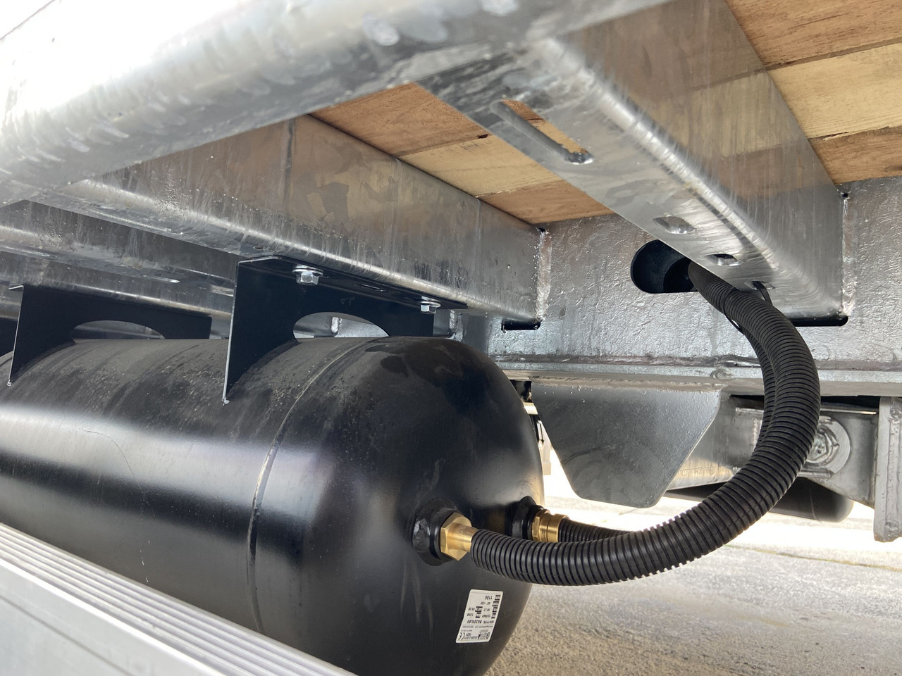 Новый Низкорамный прицеп для транспортировки тяжёлой техники Möslein TT21-6,5 hydr 21 t Tandemtieflader, hydr. Rampen, NEU: фото 8 Новый Низкорамный прицеп для транспортировки тяжёлой техники Möslein TT21-6,5 hydr 21 t Tandemtieflader, hydr. Rampen, NEU: фото 8