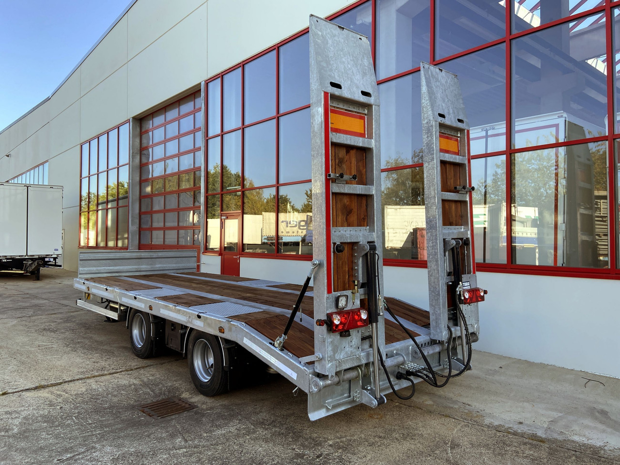 Möslein TT21-7,2 Hydr 21 t Tandemtieflader, hydr. Rampen, NEU - Низкорамный прицеп: фото 3 Möslein TT21-7,2 Hydr 21 t Tandemtieflader, hydr. Rampen, NEU - Низкорамный прицеп: фото 3