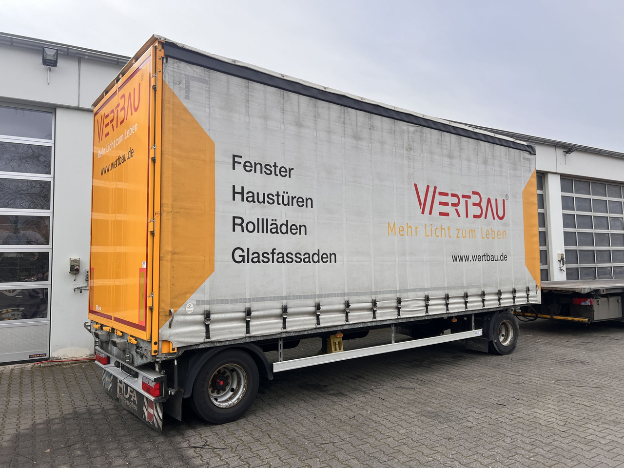 RUFA DHC 18-22 2 Achs Jumbo- Planenanhänger - Тентованный прицеп: фото 3 RUFA DHC 18-22 2 Achs Jumbo- Planenanhänger - Тентованный прицеп: фото 3