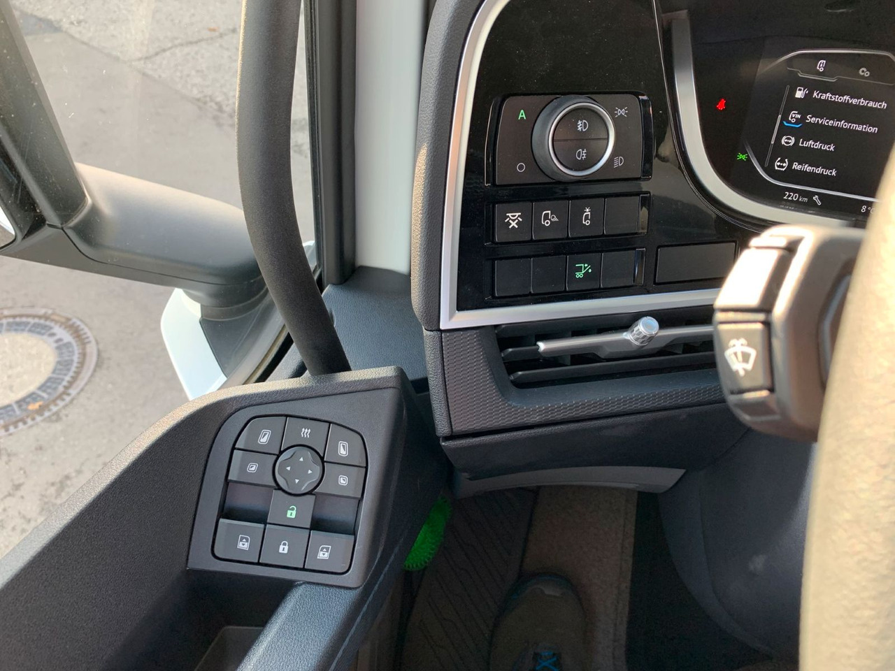 DAF FA XD 370 zikun Swing-Board-Aufbau в лизинг DAF FA XD 370 zikun Swing-Board-Aufbau: фото 18 DAF FA XD 370 zikun Swing-Board-Aufbau в лизинг DAF FA XD 370 zikun Swing-Board-Aufbau: фото 18