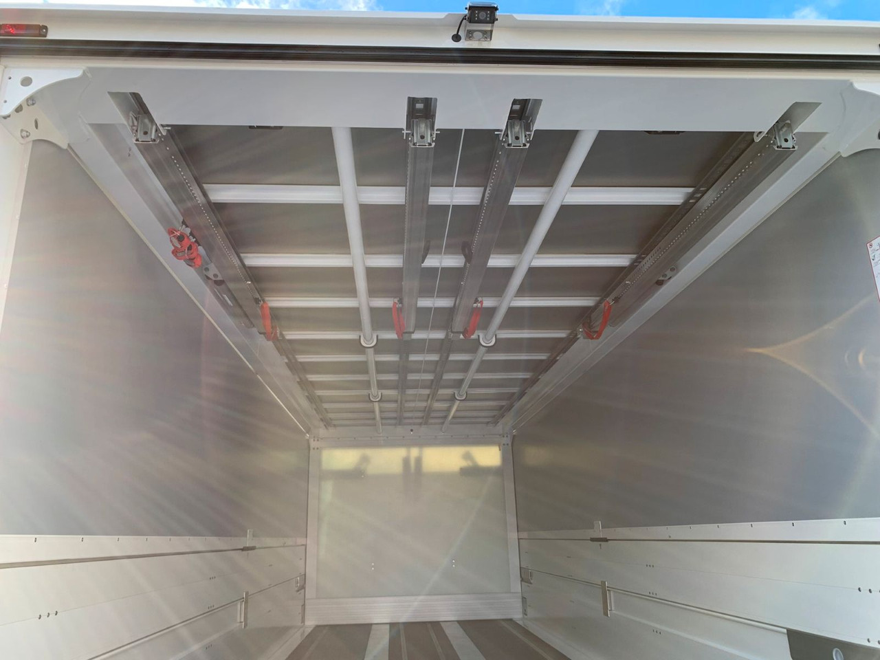 DAF FA XD 370 zikun Swing-Board-Aufbau в лизинг DAF FA XD 370 zikun Swing-Board-Aufbau: фото 14 DAF FA XD 370 zikun Swing-Board-Aufbau в лизинг DAF FA XD 370 zikun Swing-Board-Aufbau: фото 14