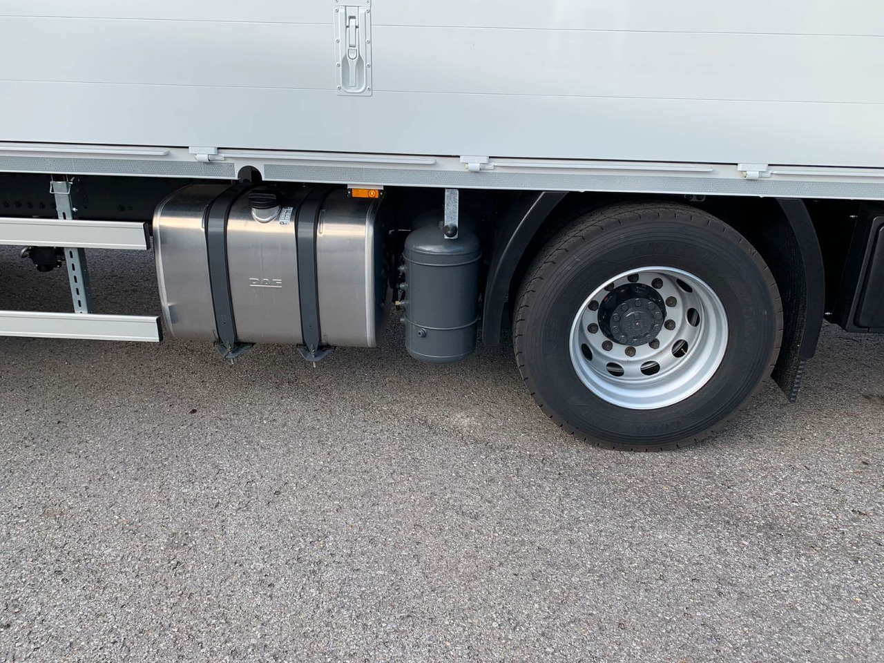 DAF FA XD 370 zikun Swing-Board-Aufbau в лизинг DAF FA XD 370 zikun Swing-Board-Aufbau: фото 36 DAF FA XD 370 zikun Swing-Board-Aufbau в лизинг DAF FA XD 370 zikun Swing-Board-Aufbau: фото 36