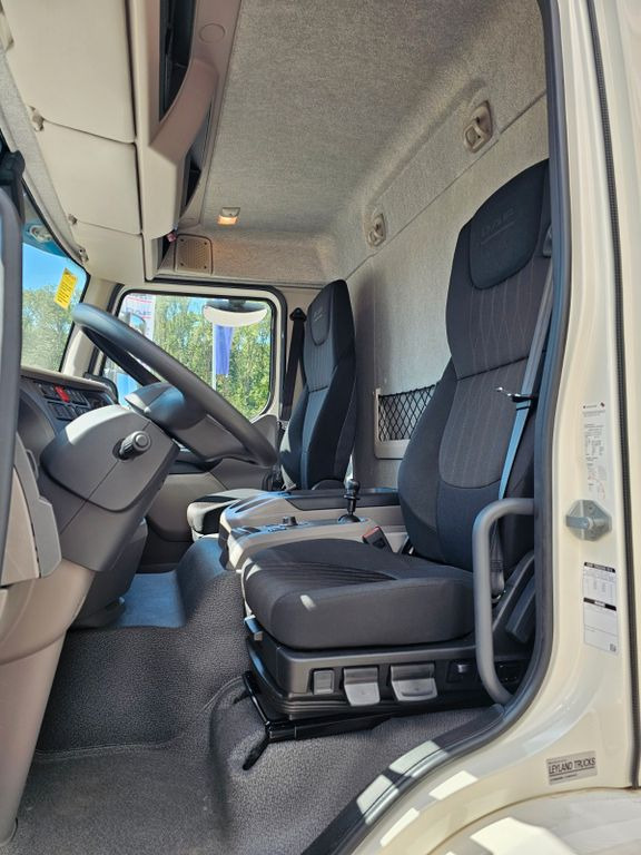 DAF LF 210 7,49t Spier Pritsche-Plane LBW Tageszulas DAF FA LF 210 08t Spier Pritsche mit LBW - Тентованный грузовик: фото 2 DAF LF 210 7,49t Spier Pritsche-Plane LBW Tageszulas DAF FA LF 210 08t Spier Pritsche mit LBW - Тентованный грузовик: фото 2