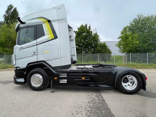 DAF XG+ 480 FT 75 Jahre DAF Edition "Limitiert" DAF XG+ 480 FT 75 Jahre DAF Edition - Тягач: фото 5 DAF XG+ 480 FT 75 Jahre DAF Edition "Limitiert" DAF XG+ 480 FT 75 Jahre DAF Edition - Тягач: фото 5