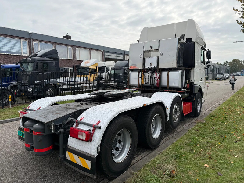 DAF XF 530 FTM 8X4 handgeschakeld 8-2018 retarder - Тягач: фото 3 DAF XF 530 FTM 8X4 handgeschakeld 8-2018 retarder - Тягач: фото 3