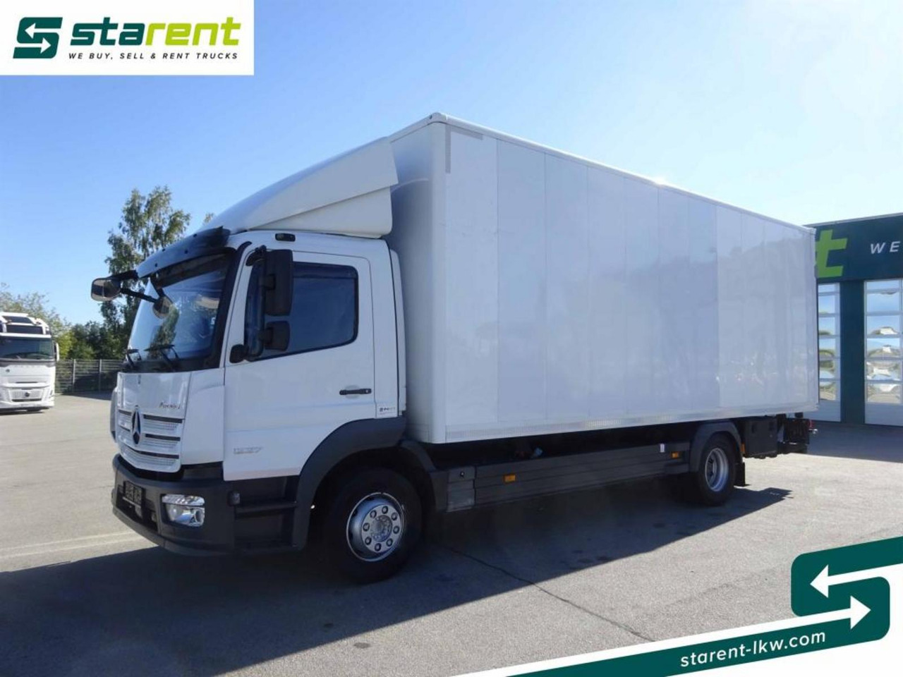 Mercedes Benz Atego 1227 Koffer Ladebordwand 1500 Kg Seitentür - Грузовик с закрытым кузовом: фото 1 Mercedes Benz Atego 1227 Koffer Ladebordwand 1500 Kg Seitentür - Грузовик с закрытым кузовом: фото 1