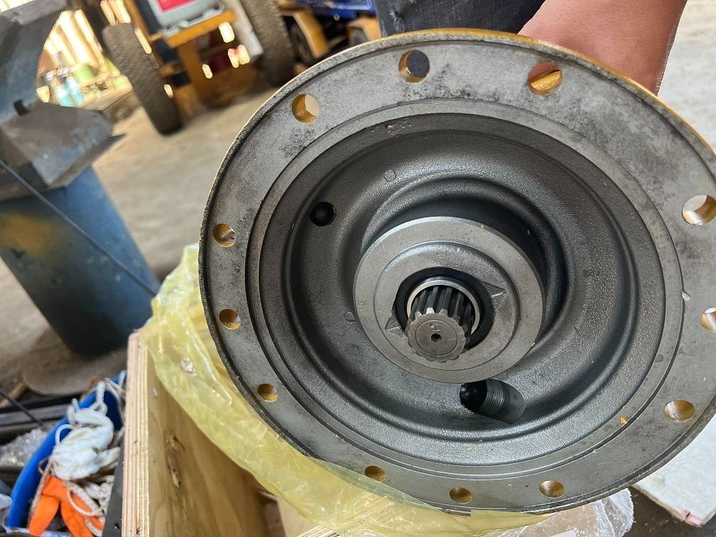 CAT 315cl swing pump (unused)  - Гидравлика для Строительной техники: фото 3 CAT 315cl swing pump (unused)  - Гидравлика для Строительной техники: фото 3