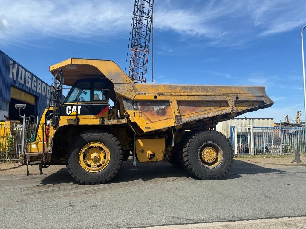 CAT 770 - Карьерный самосвал: фото 2 CAT 770 - Карьерный самосвал: фото 2
