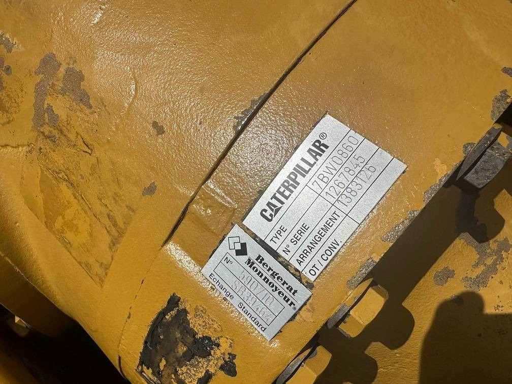 CAT 950 G rear axel 126-7845  - Ось и запчасти для Строительной техники: фото 4 CAT 950 G rear axel 126-7845  - Ось и запчасти для Строительной техники: фото 4