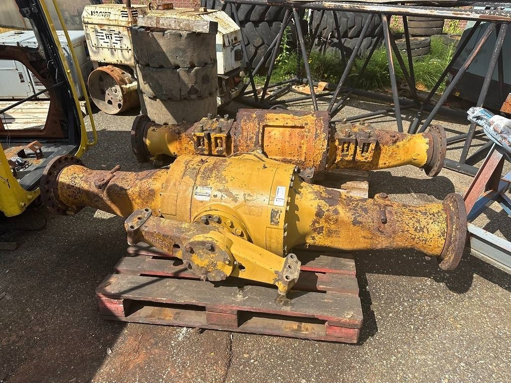 CAT 950 G rear axel 126-7845  - Ось и запчасти для Строительной техники: фото 1 CAT 950 G rear axel 126-7845  - Ось и запчасти для Строительной техники: фото 1