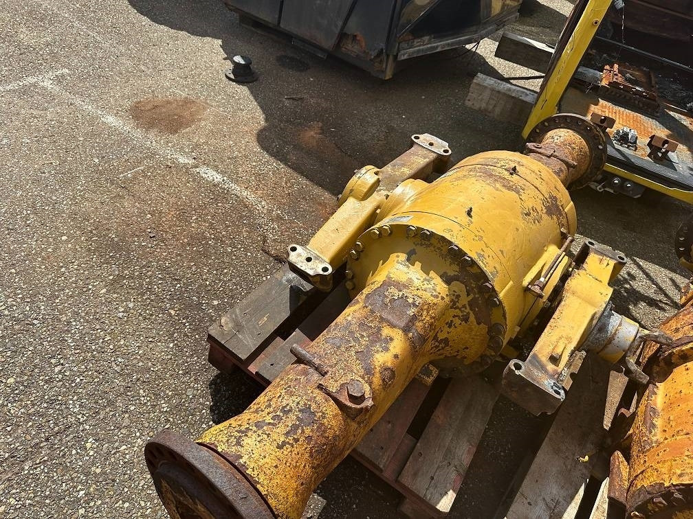 CAT 950 G rear axel 126-7845  - Ось и запчасти для Строительной техники: фото 3 CAT 950 G rear axel 126-7845  - Ось и запчасти для Строительной техники: фото 3