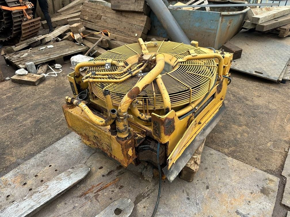 CAT 950g radiator  - Радиатор для Строительной техники: фото 5 CAT 950g radiator  - Радиатор для Строительной техники: фото 5