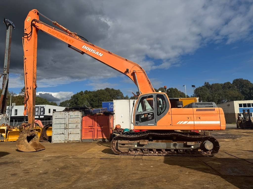 Doosan DX 300 LC ( 4.690 original hours 18M long reach ) - Экскаватор: фото 1 Doosan DX 300 LC ( 4.690 original hours 18M long reach ) - Экскаватор: фото 1
