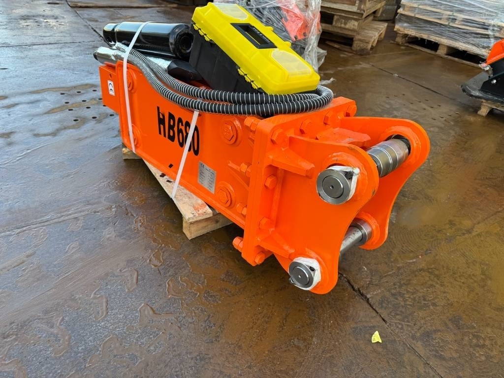 HB 680 hammer 4.5/6 ton - Гидромолот для Строительной техники: фото 2 HB 680 hammer 4.5/6 ton - Гидромолот для Строительной техники: фото 2