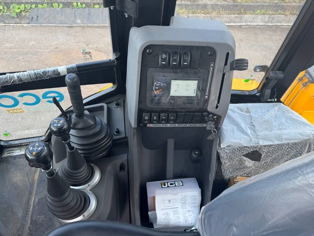 Экскаватор-погрузчик JCB 3 CX ECO 6 in 1 bucket ( UNUSED ): фото 8 Экскаватор-погрузчик JCB 3 CX ECO 6 in 1 bucket ( UNUSED ): фото 8