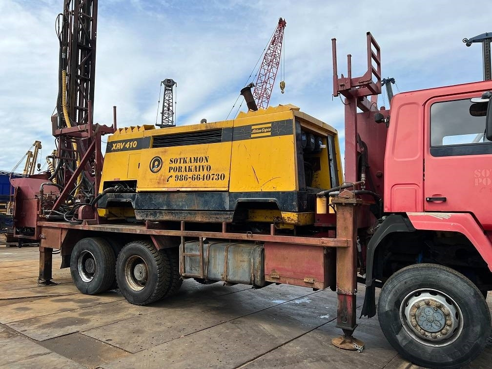 Sisu 12E480 6X6 WATER WELL DRILL ATLAS COPCO XRV410 (50  - Буровая машина: фото 2 Sisu 12E480 6X6 WATER WELL DRILL ATLAS COPCO XRV410 (50  - Буровая машина: фото 2