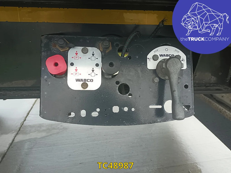 Hoet Trailers - Тентованный полуприцеп: фото 3 Hoet Trailers - Тентованный полуприцеп: фото 3