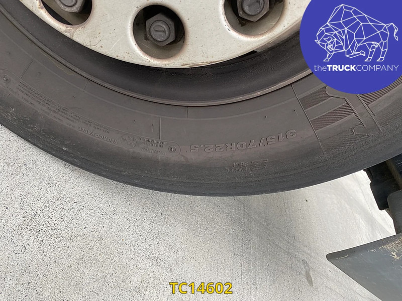 Грузовик с закрытым кузовом Mercedes-Benz Antos 1827: фото 15