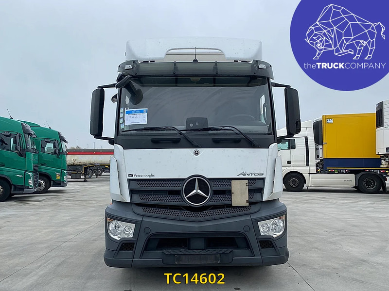 Грузовик с закрытым кузовом Mercedes-Benz Antos 1827: фото 7