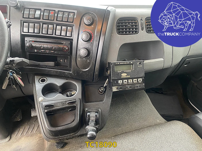 Renault D 240 - Рефрижератор: фото 4 Renault D 240 - Рефрижератор: фото 4