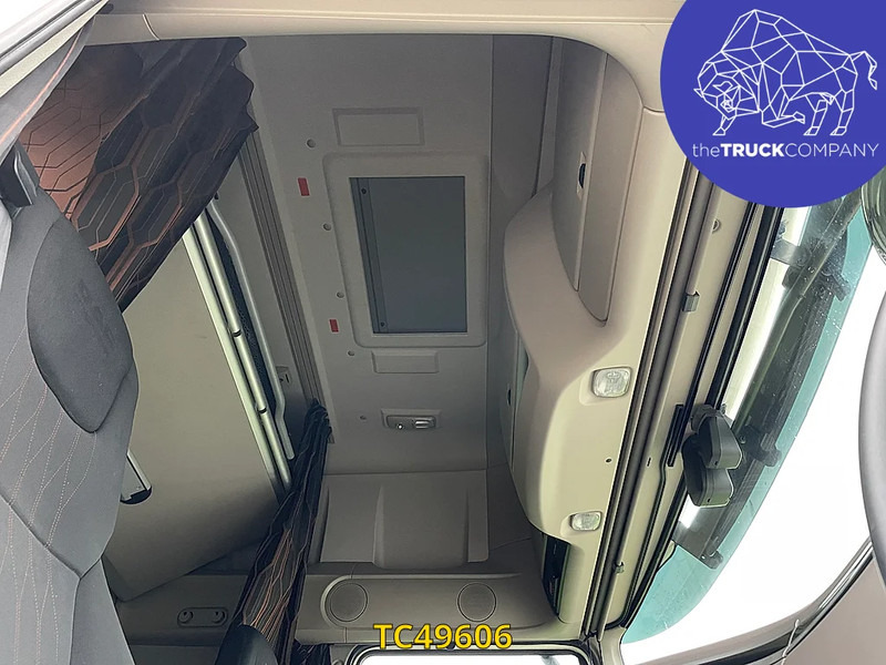 Тягач DAF XF 480: фото 10