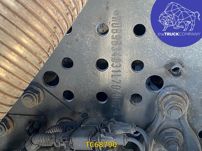 Тягач Mercedes-Benz Actros 1842: фото 11