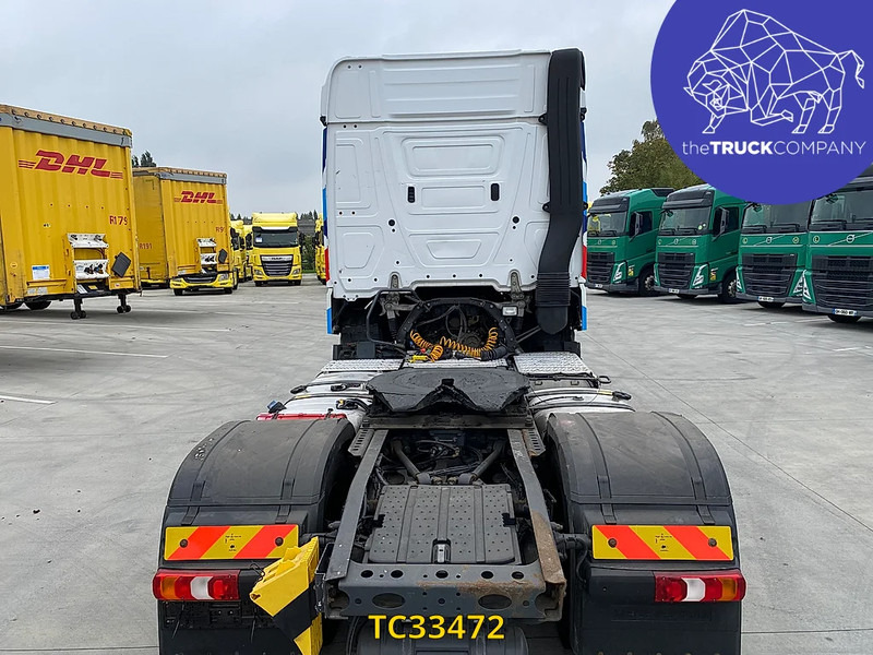 Тягач Mercedes-Benz Actros 1945: фото 11 Тягач Mercedes-Benz Actros 1945: фото 11