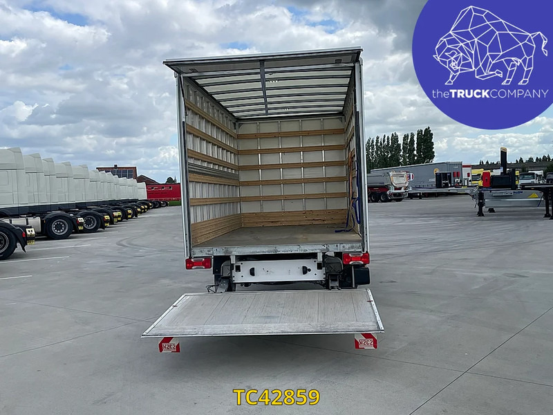 Volkswagen Crafter 2.0 TDI BOX + LIFT - Фургон с закрытым кузовом: фото 1 Volkswagen Crafter 2.0 TDI BOX + LIFT - Фургон с закрытым кузовом: фото 1