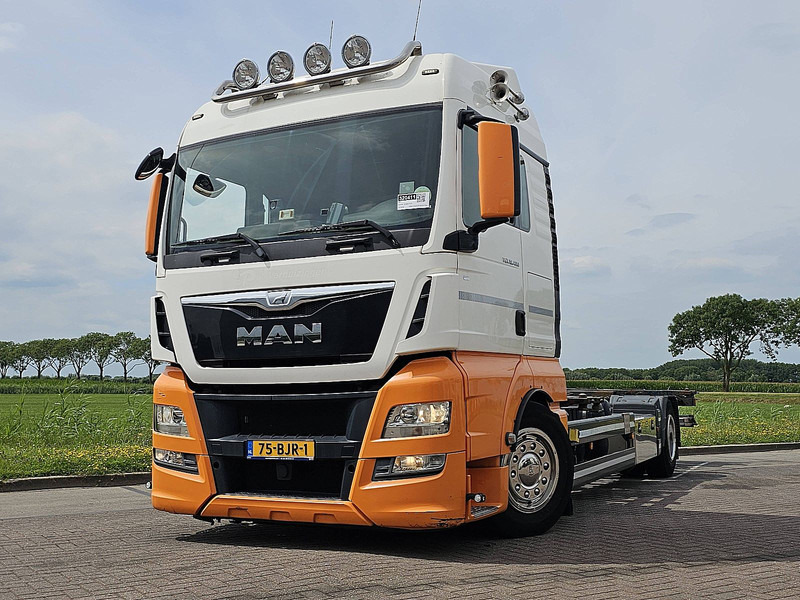 MAN 18.400 TGX XLX 4X2 2T LIFT INT. - Грузовик-контейнеровоз/ Сменный кузов: фото 1 MAN 18.400 TGX XLX 4X2 2T LIFT INT. - Грузовик-контейнеровоз/ Сменный кузов: фото 1