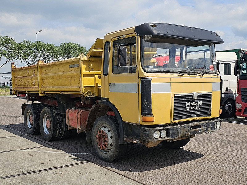 MAN 26.281 DFK 6X4 STEEL 6 CYL. - Самосвал: фото 5 MAN 26.281 DFK 6X4 STEEL 6 CYL. - Самосвал: фото 5