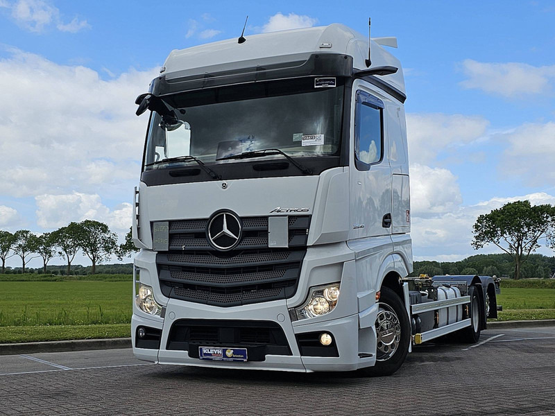 Mercedes-Benz ACTROS 2545 LS - Грузовик-контейнеровоз/ Сменный кузов: фото 1 Mercedes-Benz ACTROS 2545 LS - Грузовик-контейнеровоз/ Сменный кузов: фото 1