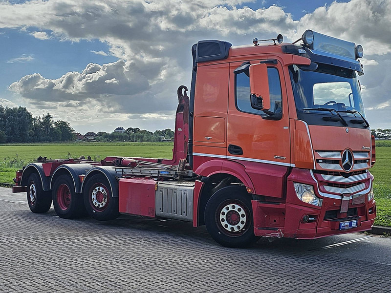 Mercedes-Benz ACTROS 3251 8X2 HIAB HOOKLIFT - Крюковой мультилифт: фото 5 Mercedes-Benz ACTROS 3251 8X2 HIAB HOOKLIFT - Крюковой мультилифт: фото 5