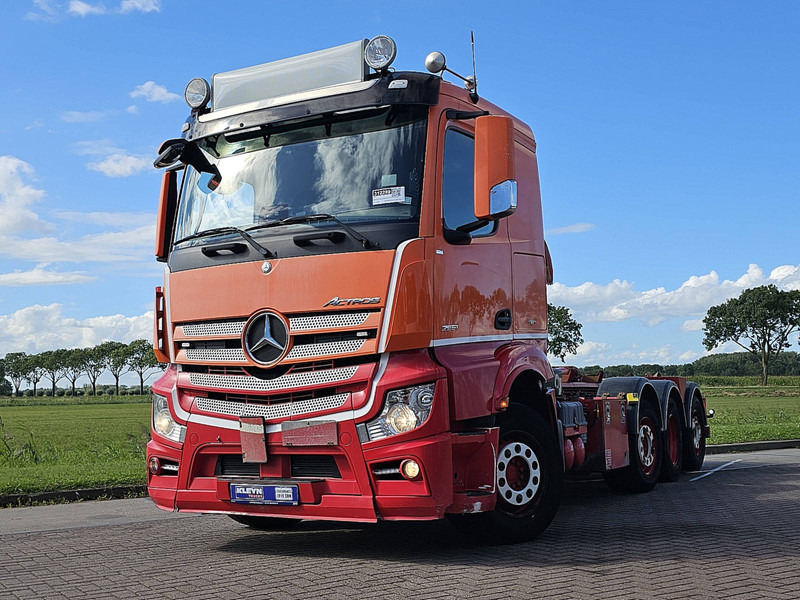 Mercedes-Benz ACTROS 3251 8X2 HIAB HOOKLIFT - Крюковой мультилифт: фото 1 Mercedes-Benz ACTROS 3251 8X2 HIAB HOOKLIFT - Крюковой мультилифт: фото 1