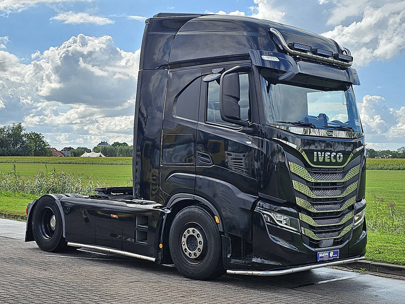 Iveco S-WAY AS440S51 2x tank,frigo - Тягач: фото 5 Iveco S-WAY AS440S51 2x tank,frigo - Тягач: фото 5