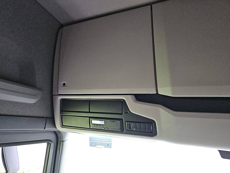 Тягач Scania S450 RETARDER 2X TANK: фото 10 Тягач Scania S450 RETARDER 2X TANK: фото 10