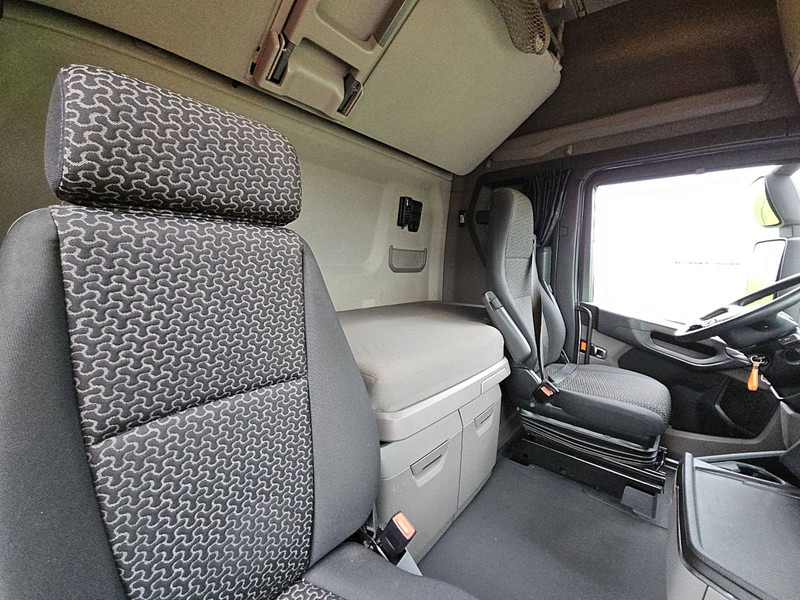 Тягач Scania S450 RETARDER 2X TANK: фото 13 Тягач Scania S450 RETARDER 2X TANK: фото 13