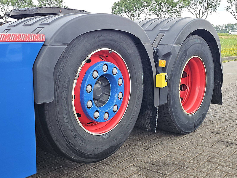 Тягач Volvo FH 460 XL 6X2 I-SAVE LED: фото 17 Тягач Volvo FH 460 XL 6X2 I-SAVE LED: фото 17