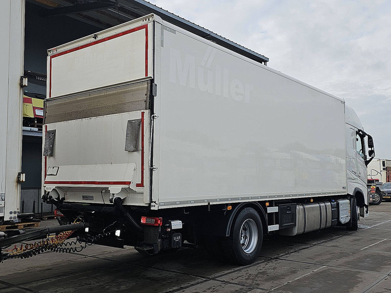 Volvo FH 460 - Грузовик с закрытым кузовом: фото 3 Volvo FH 460 - Грузовик с закрытым кузовом: фото 3