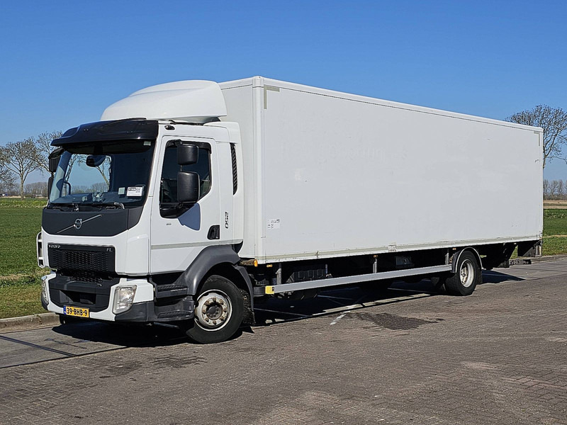 Volvo FL 250.12 - Грузовик с закрытым кузовом: фото 2 Volvo FL 250.12 - Грузовик с закрытым кузовом: фото 2