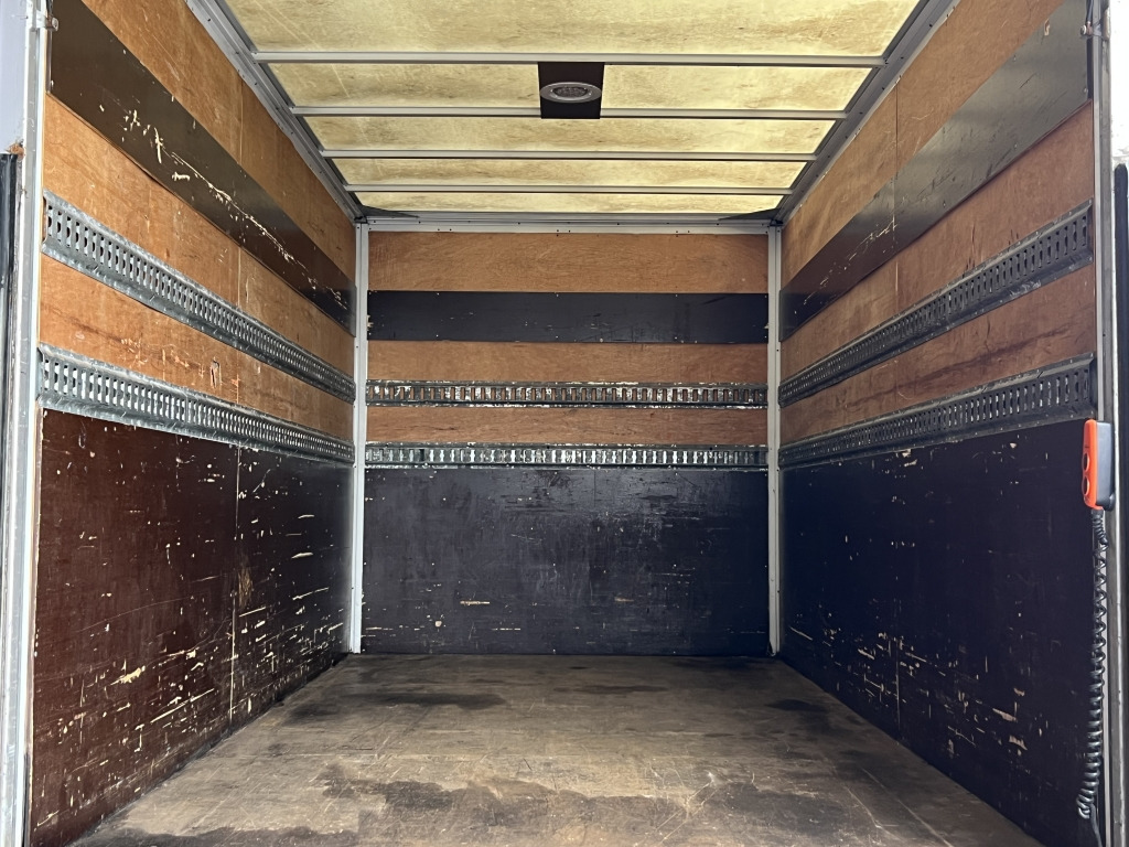 Iveco Daily 35C18 3.0 Euro4 Tempomat 4,15m Koffer+ LBW - Фургон с закрытым кузовом: фото 2 Iveco Daily 35C18 3.0 Euro4 Tempomat 4,15m Koffer+ LBW - Фургон с закрытым кузовом: фото 2