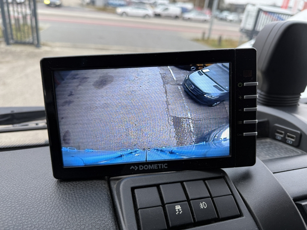 Iveco EC ML120E21/P CNG Erdgas Klima 7,2m Koff LBW+Tür - Грузовик с закрытым кузовом: фото 2 Iveco EC ML120E21/P CNG Erdgas Klima 7,2m Koff LBW+Tür - Грузовик с закрытым кузовом: фото 2