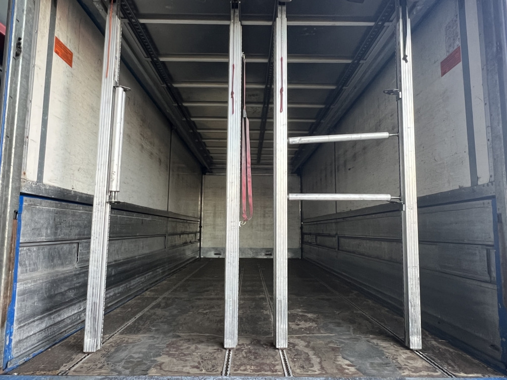 Mercedes-Benz Axor 1833 7m Koffer 2x Schwenkwand LBW Or.382'km - Грузовик для перевозки напитков: фото 2 Mercedes-Benz Axor 1833 7m Koffer 2x Schwenkwand LBW Or.382'km - Грузовик для перевозки напитков: фото 2