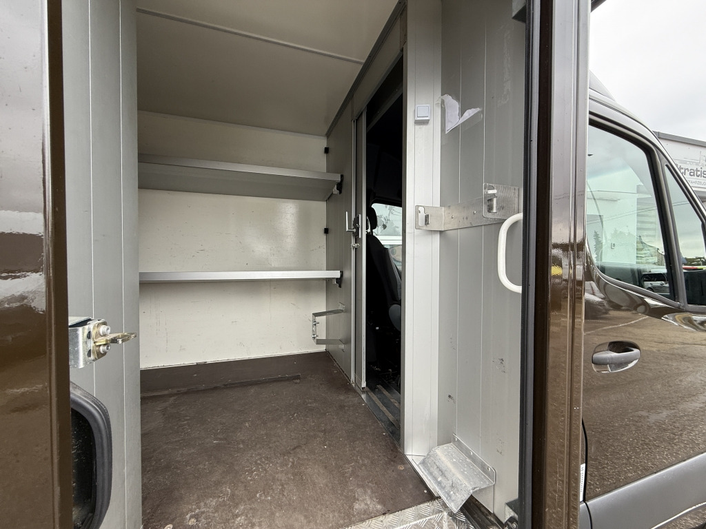 Mercedes-Benz Sprinter 315 CDI Klima Kamera UPS-Integralkoffer - Фургон с закрытым кузовом: фото 5 Mercedes-Benz Sprinter 315 CDI Klima Kamera UPS-Integralkoffer - Фургон с закрытым кузовом: фото 5