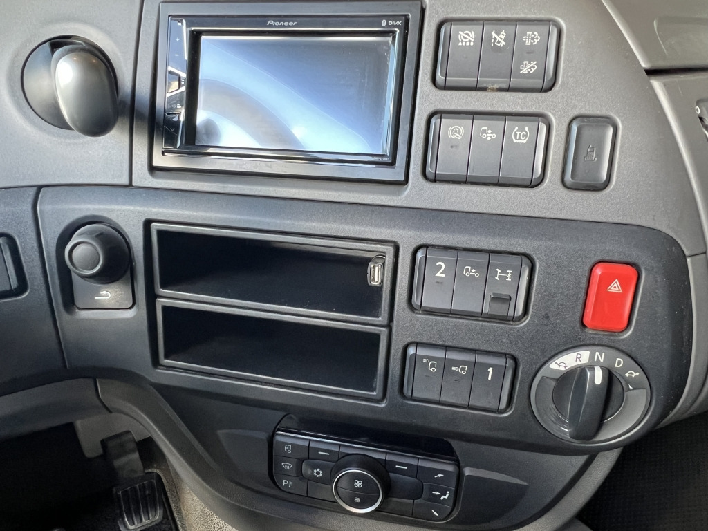 Daf XF 530 SuperSpaceCab Klima+Standklima Retarder - Тягач: фото 2 Daf XF 530 SuperSpaceCab Klima+Standklima Retarder - Тягач: фото 2